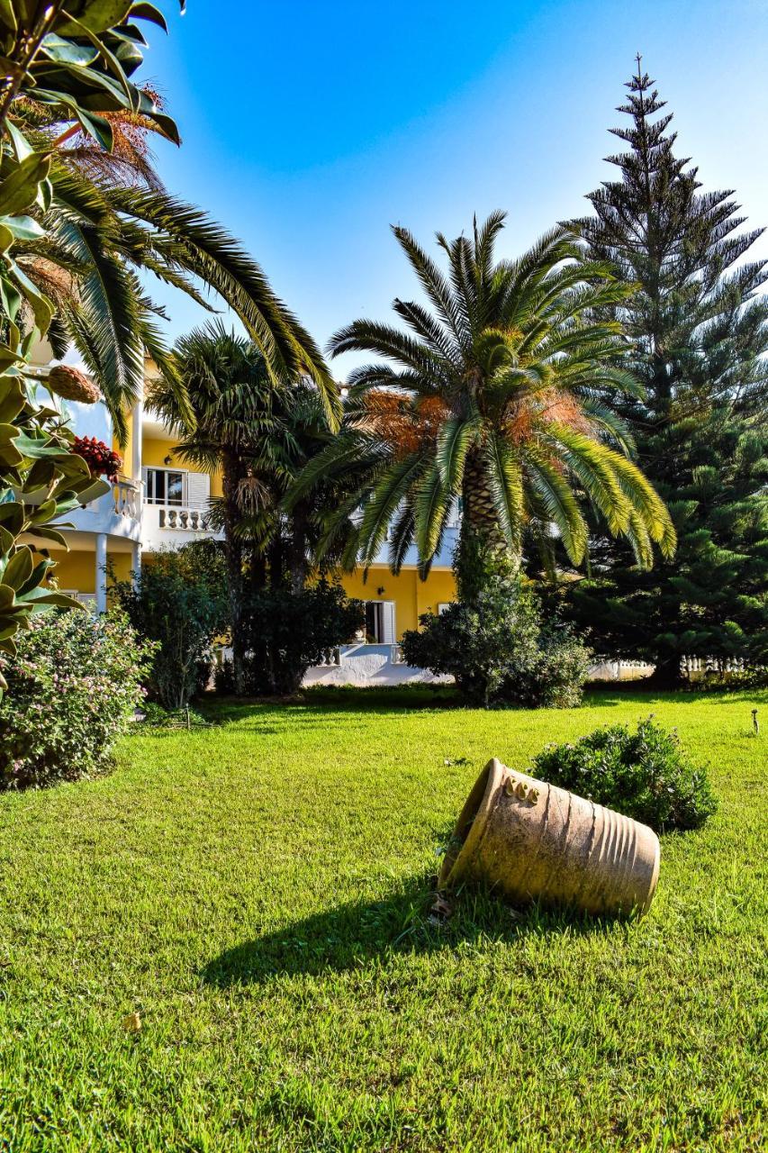 Andriana Aparthotel Agios Georgios  Exteriör bild