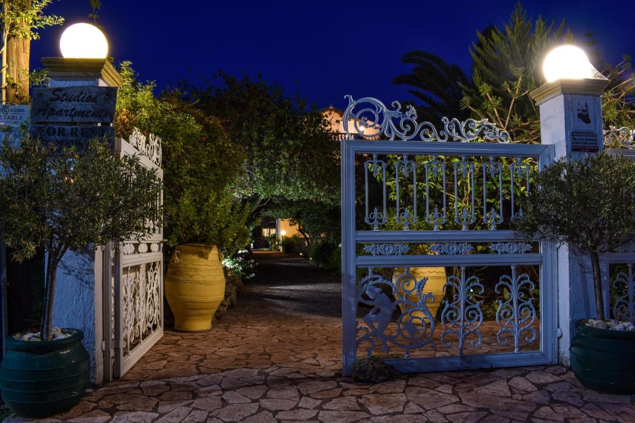 Andriana Aparthotel Agios Georgios  Exteriör bild