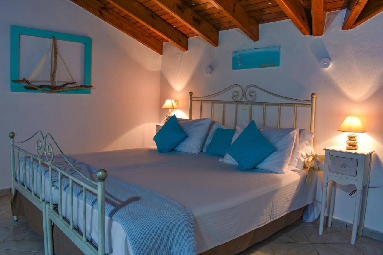 Andriana Aparthotel Agios Georgios  Exteriör bild