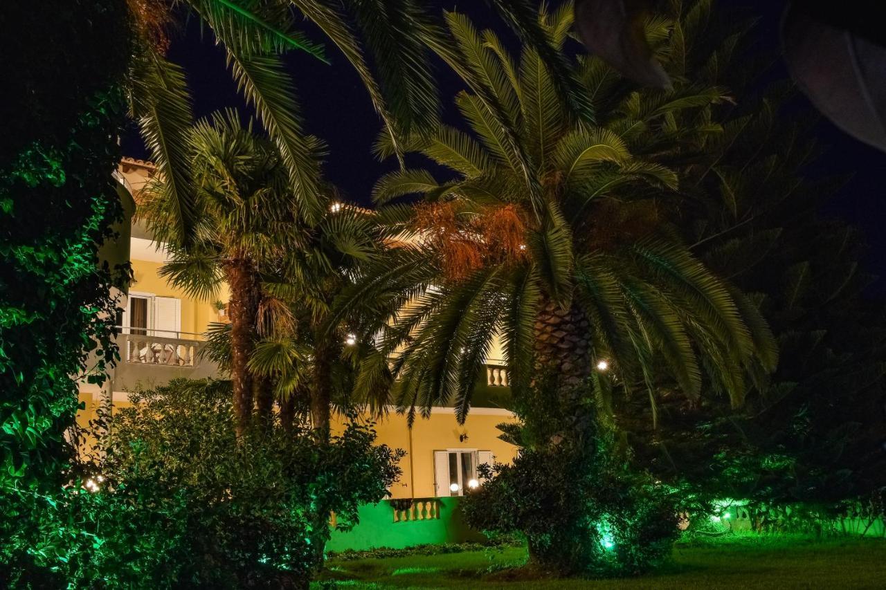 Andriana Aparthotel Agios Georgios  Exteriör bild